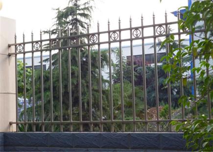 铁艺栏杆